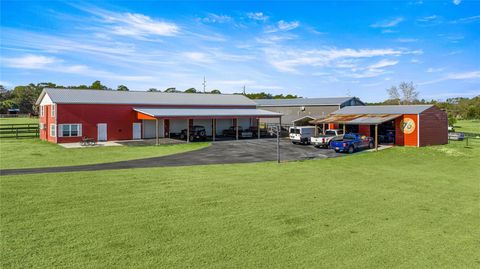 Tiny photo for 5251 SE 180th Avenue Road, Ocklawaha, FL 32179 (MLS # OM717770)