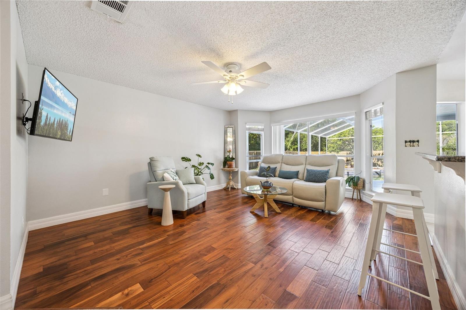 REMINGTON OAKS AT THE CROSSINGS - Residential