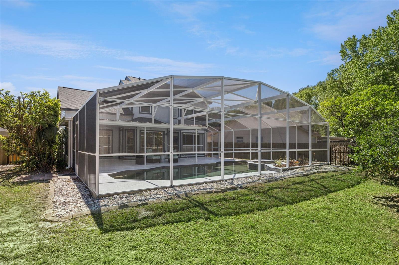 REMINGTON OAKS AT THE CROSSINGS - Residential