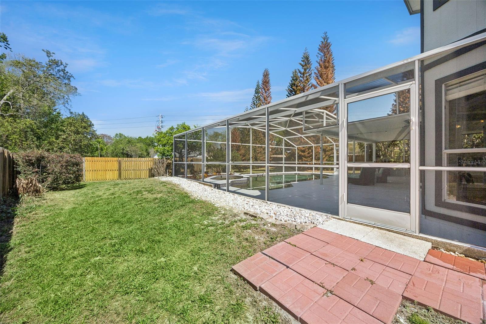 REMINGTON OAKS AT THE CROSSINGS - Residential