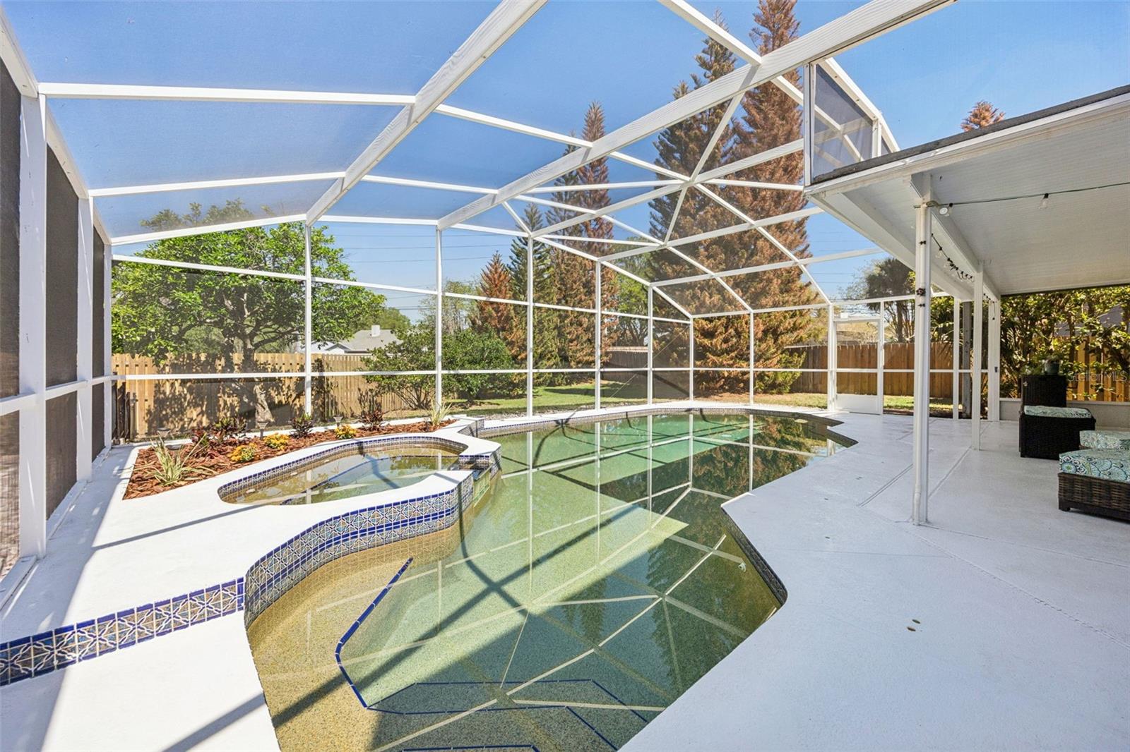 REMINGTON OAKS AT THE CROSSINGS - Residential