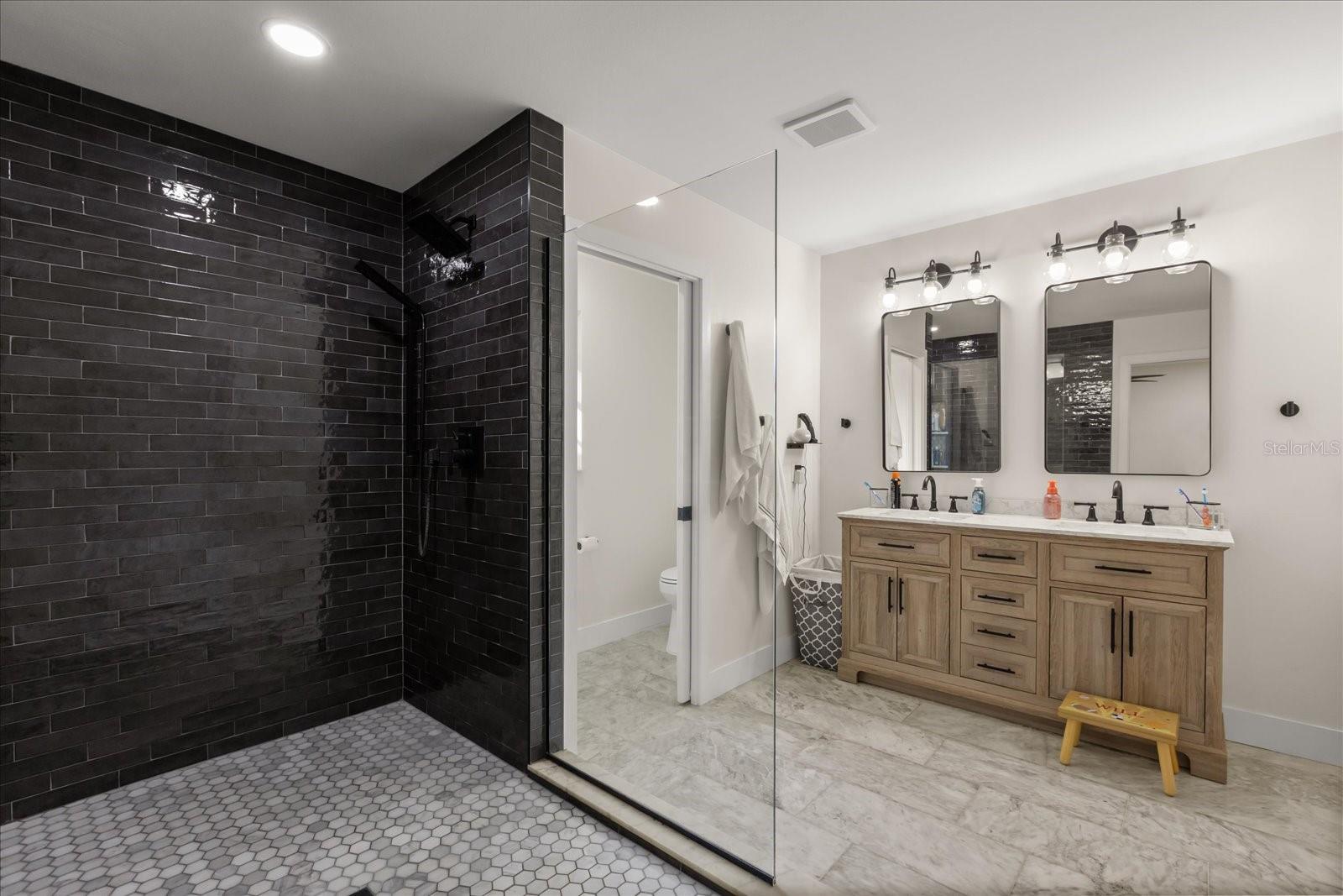 MYRTLE LAKE HILLS - Residential