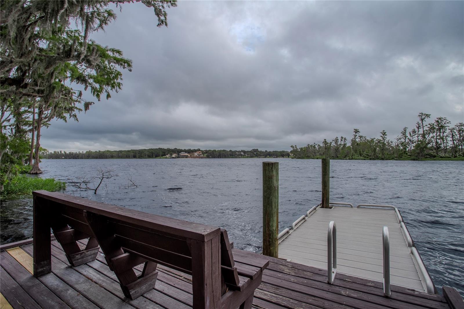 SUSANS LANDING - Residential