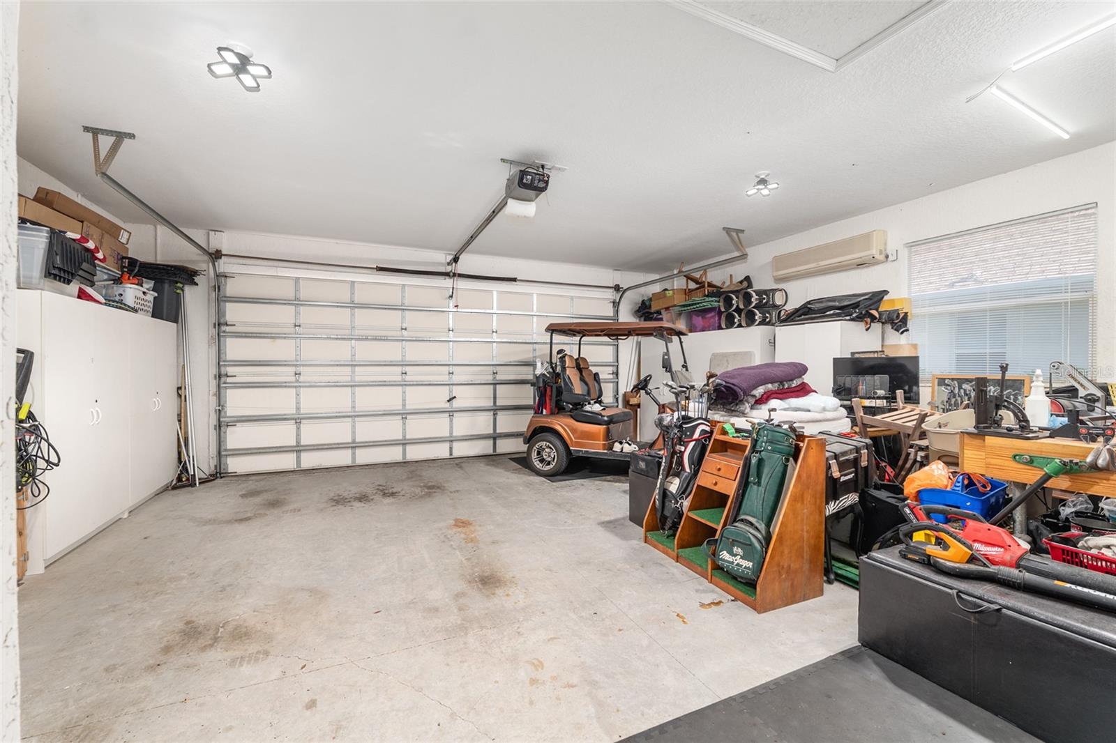 OAK RUN EAGLES POINT - Residential