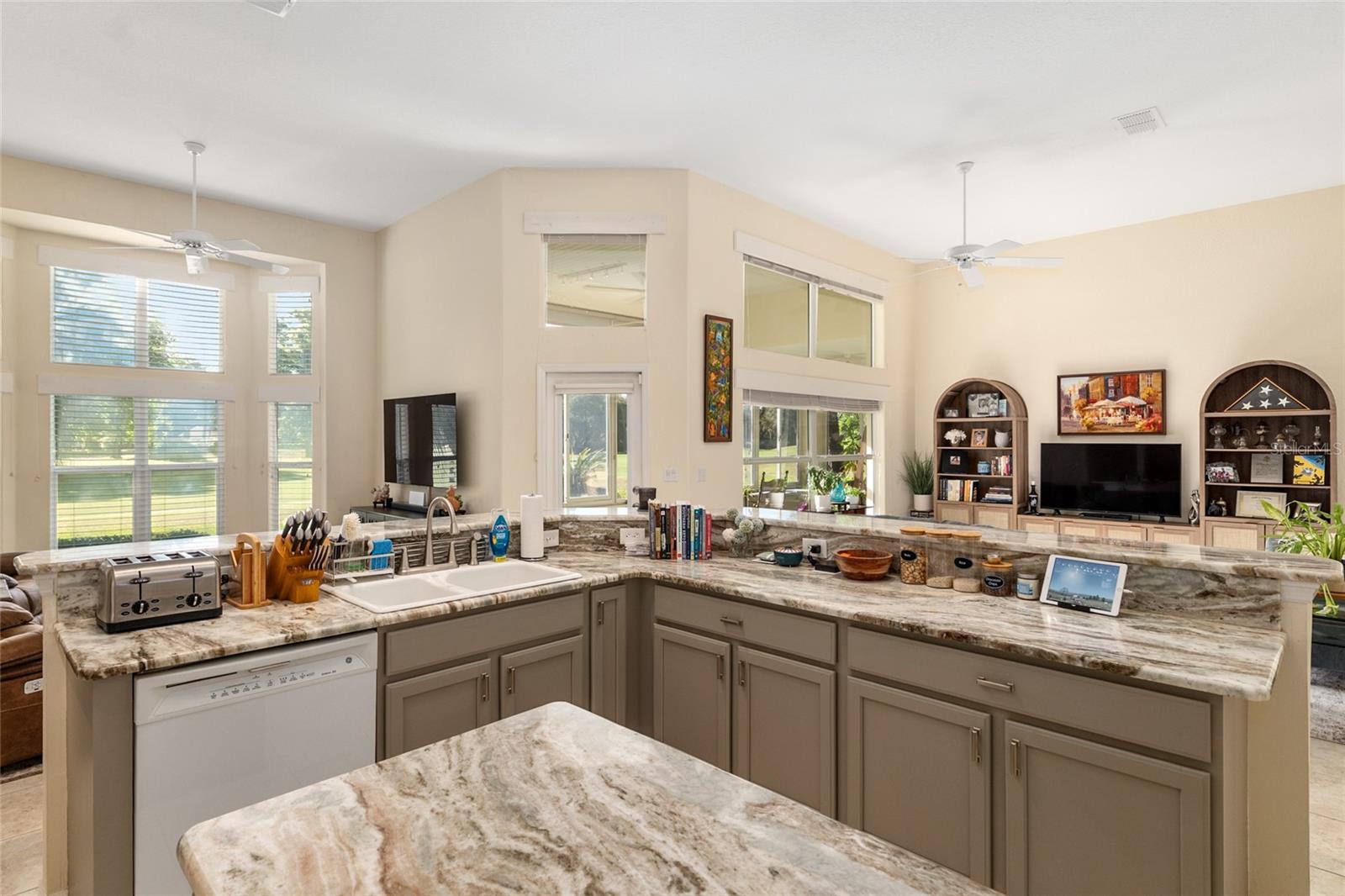 OAK RUN EAGLES POINT - Residential