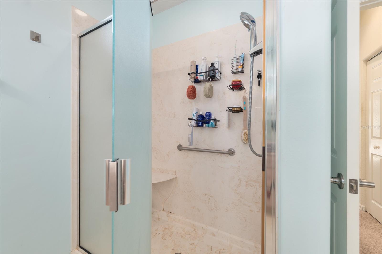 OAK RUN EAGLES POINT - Residential