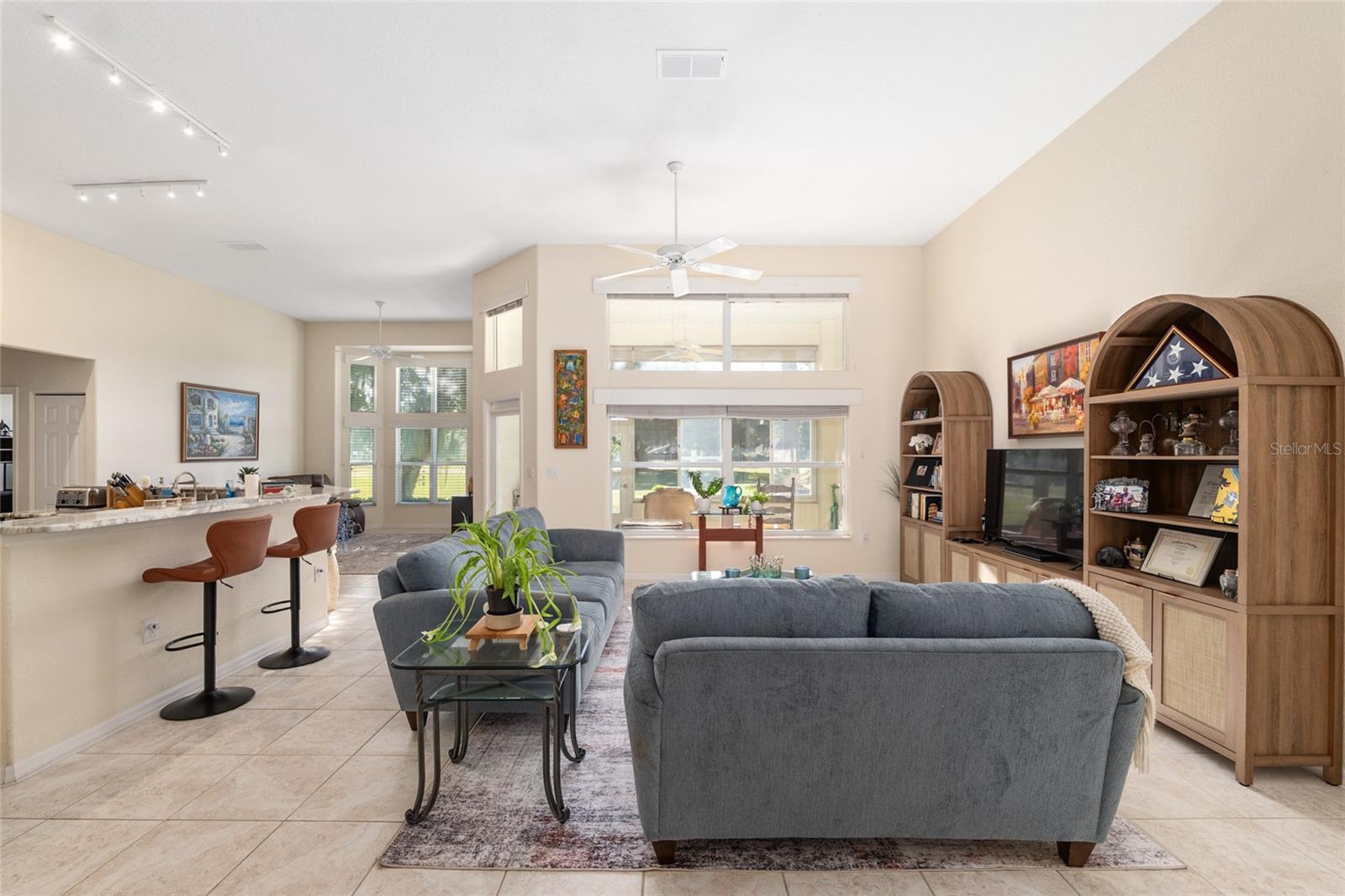 OAK RUN EAGLES POINT - Residential