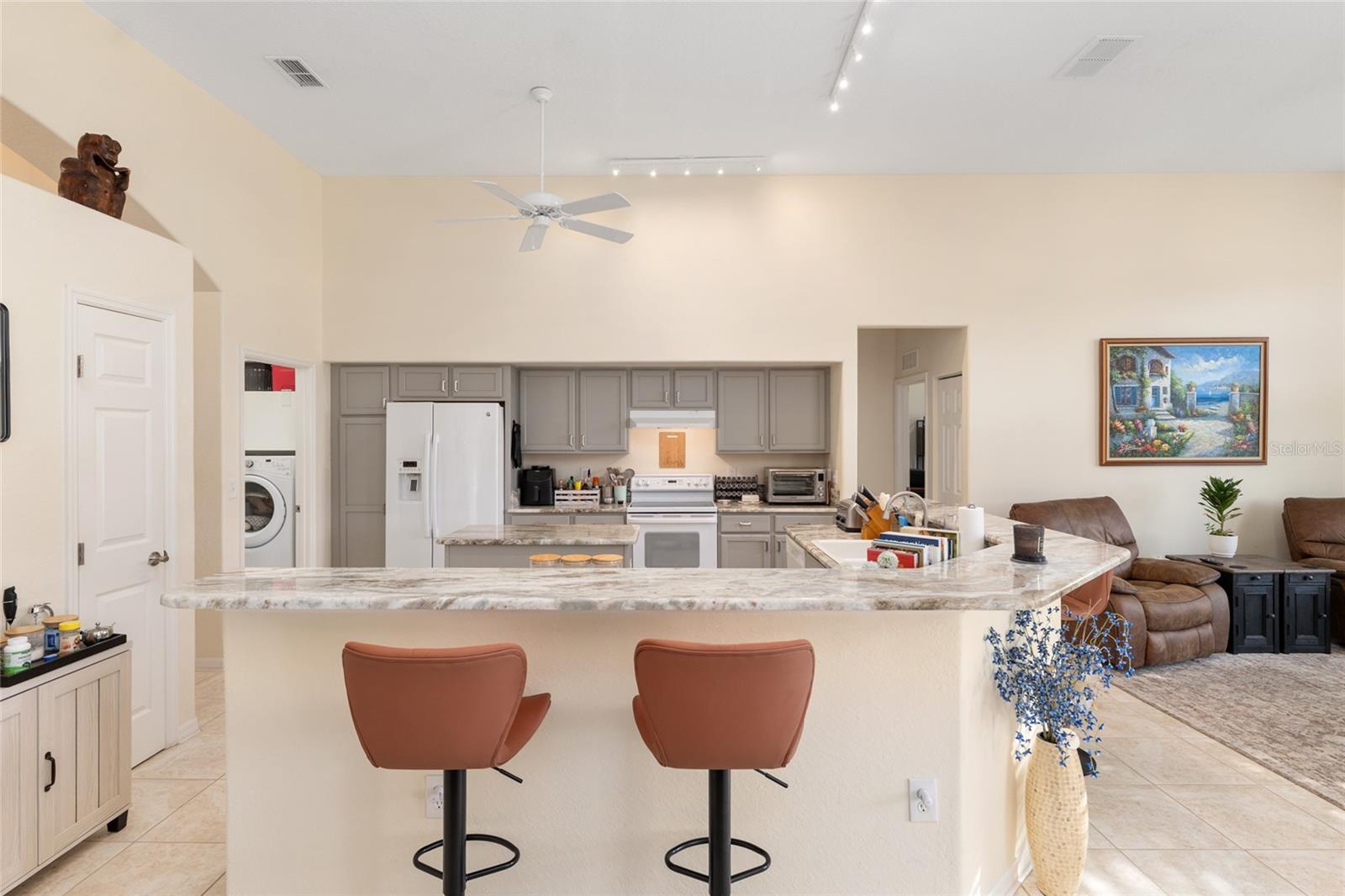 OAK RUN EAGLES POINT - Residential