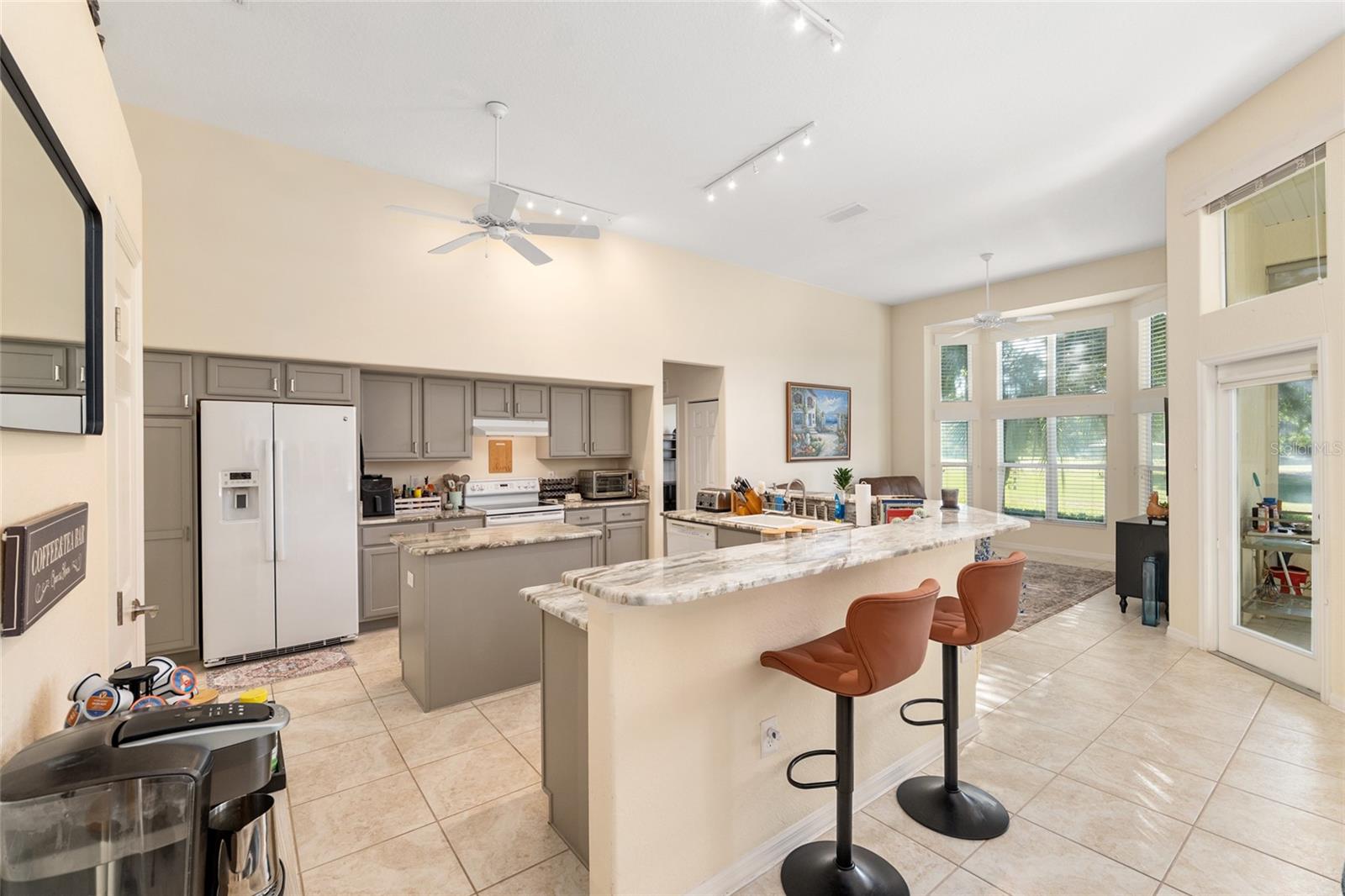 OAK RUN EAGLES POINT - Residential