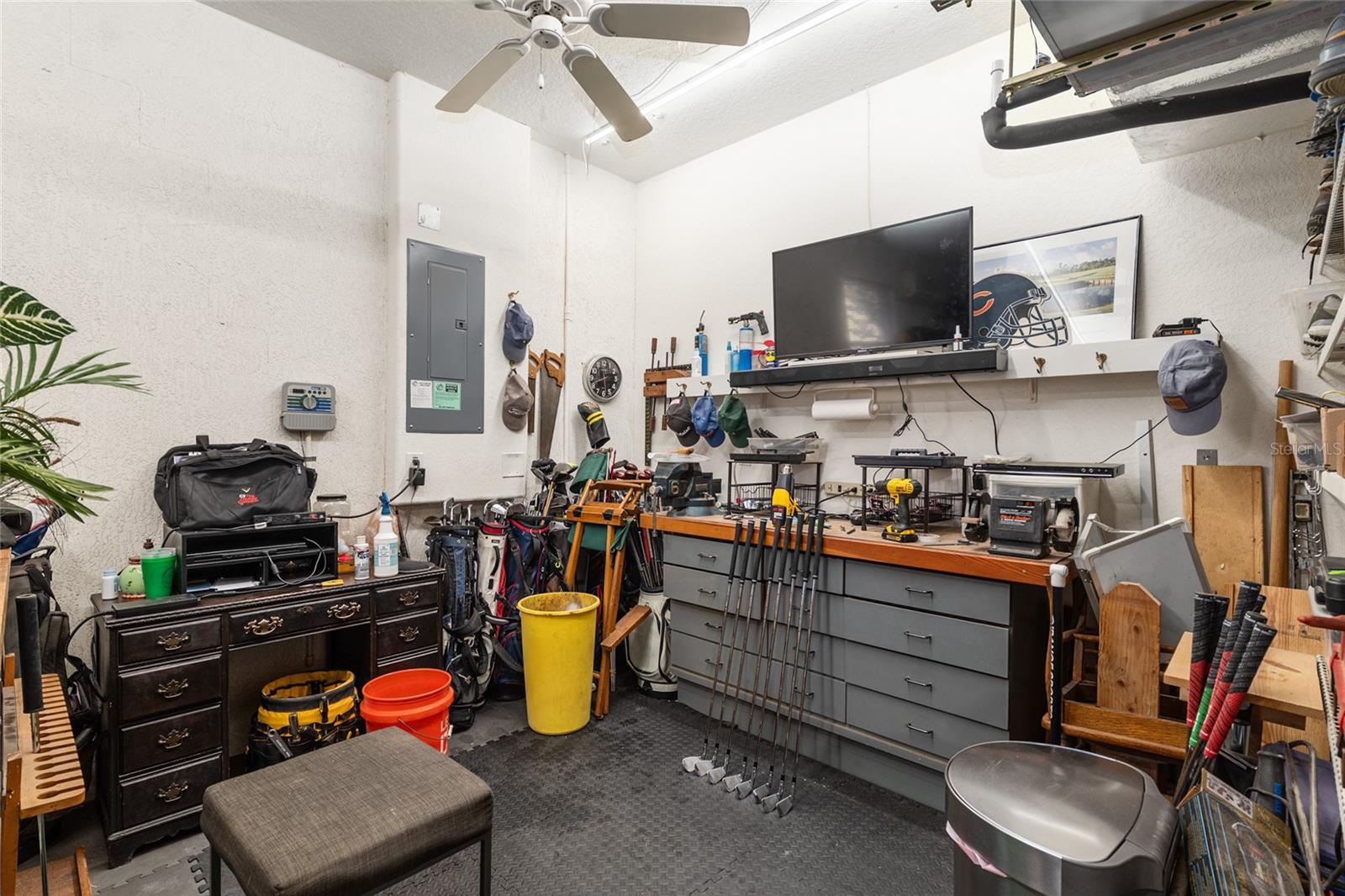 OAK RUN EAGLES POINT - Residential