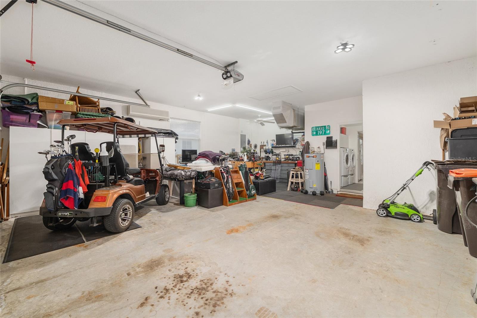 OAK RUN EAGLES POINT - Residential