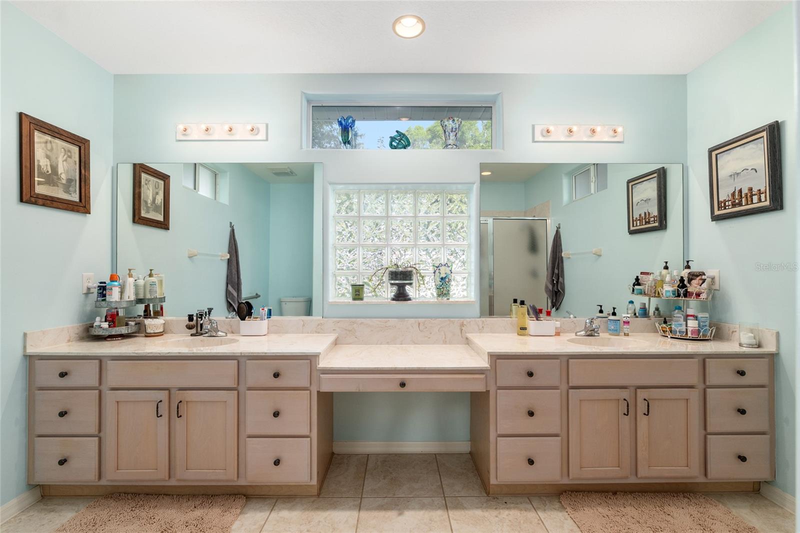 OAK RUN EAGLES POINT - Residential