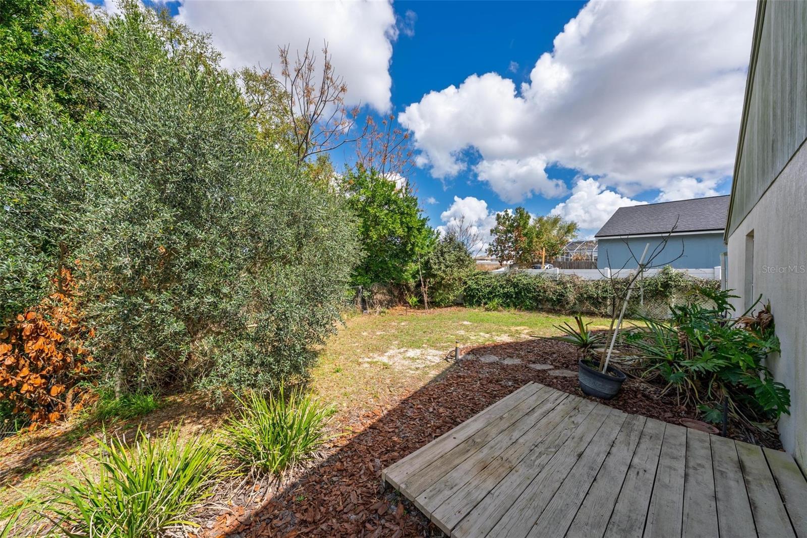 WINFIELD HEIGHTS - Residential