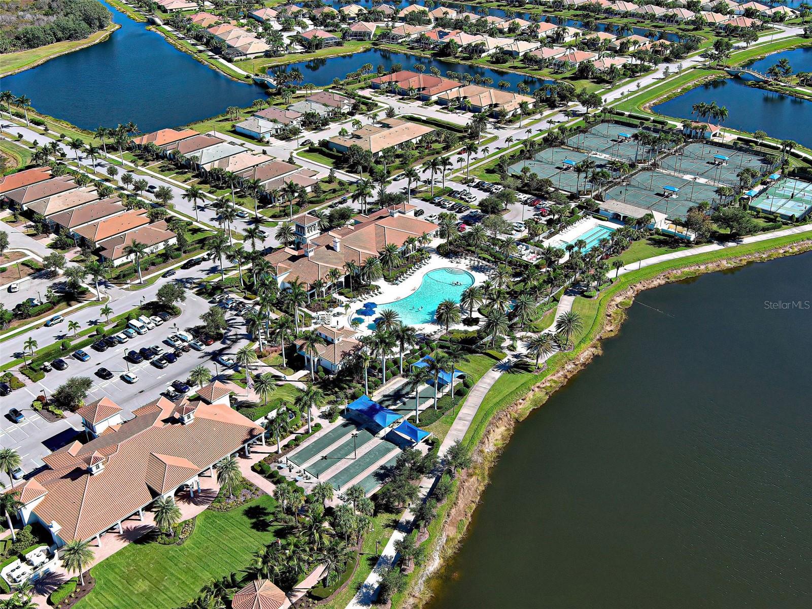 ISLANDWALK AT THE WEST VILLAGE - Residential