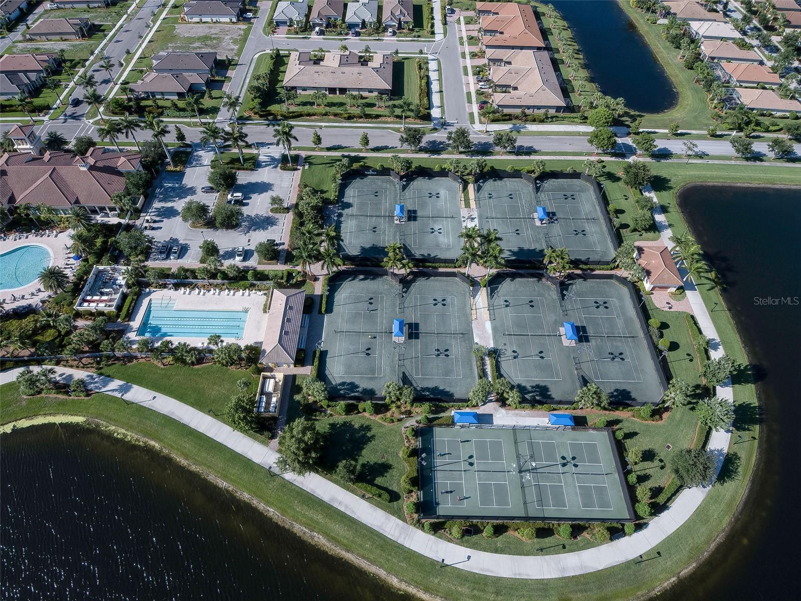 ISLANDWALK AT THE WEST VILLAGE - Residential