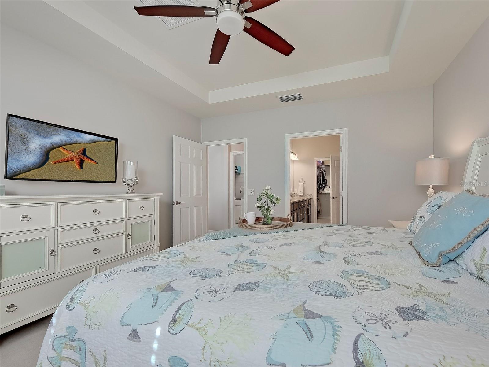 ISLANDWALK AT THE WEST VILLAGE - Residential