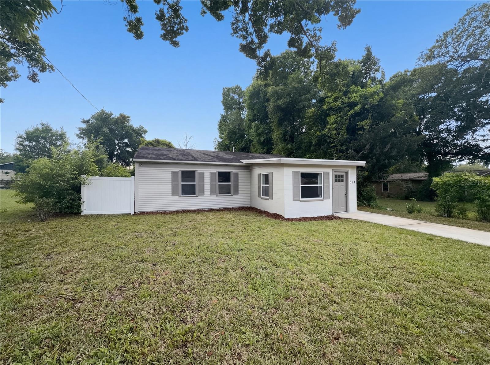 PINEHURST COURT SUB - Residential