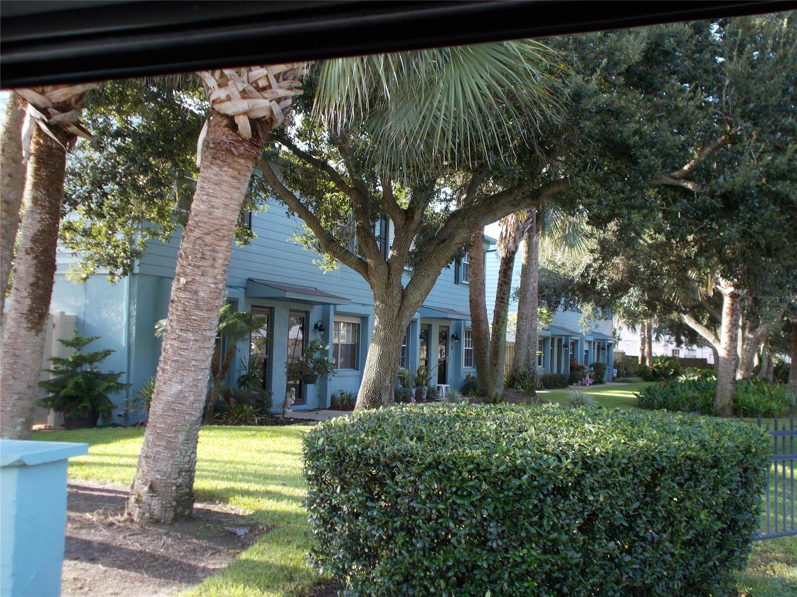 Oaks Condo - Residential