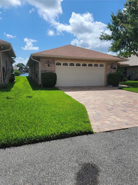 A home in LAKELAND