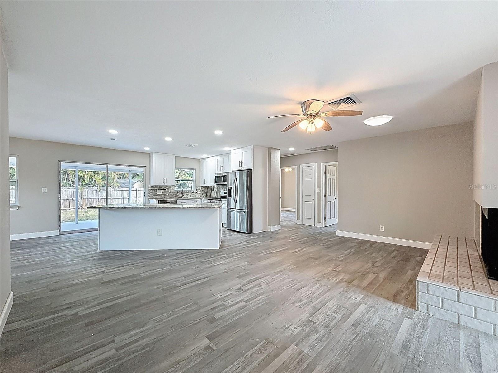 4221 SHORE ACRES BOULEVARD NE