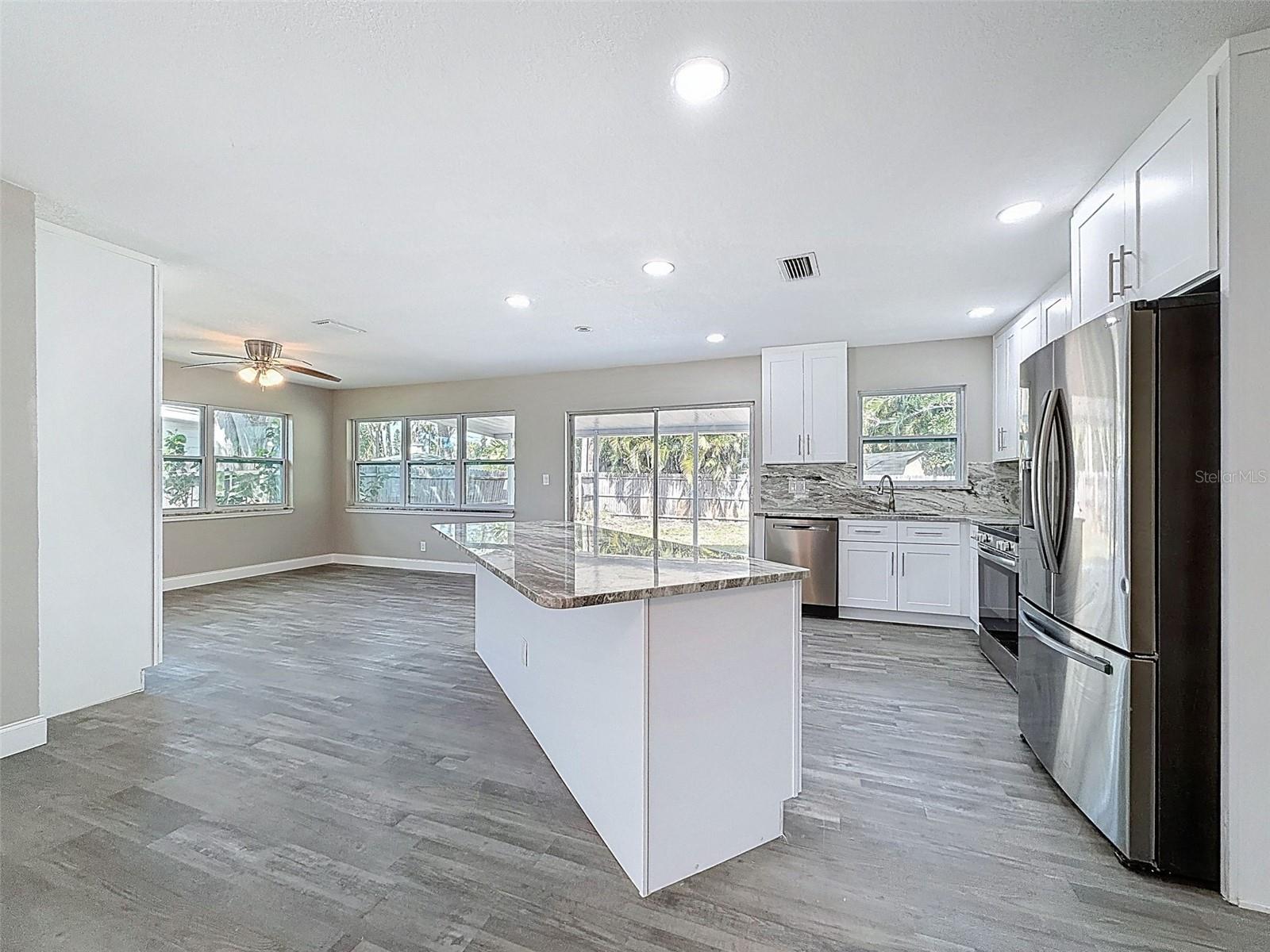 SHORE ACRES OVERLOOK SEC - Residential