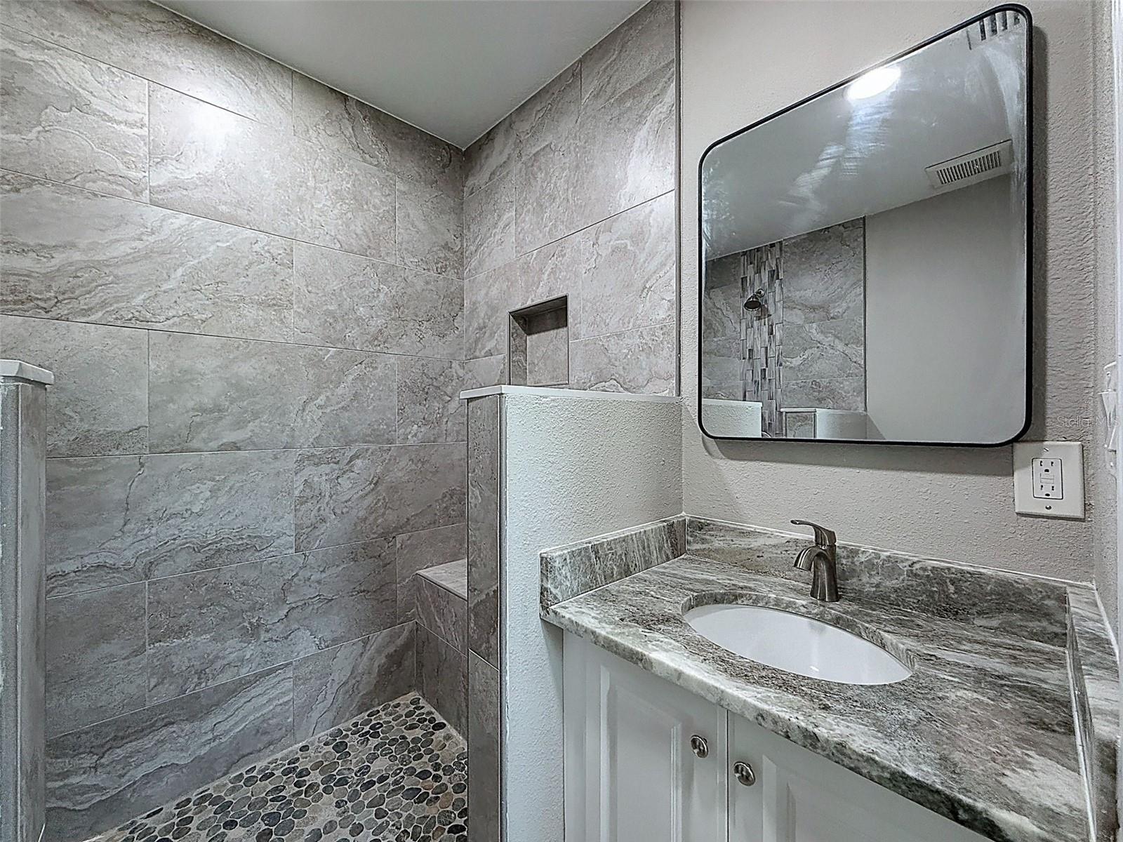 SHORE ACRES OVERLOOK SEC - Residential