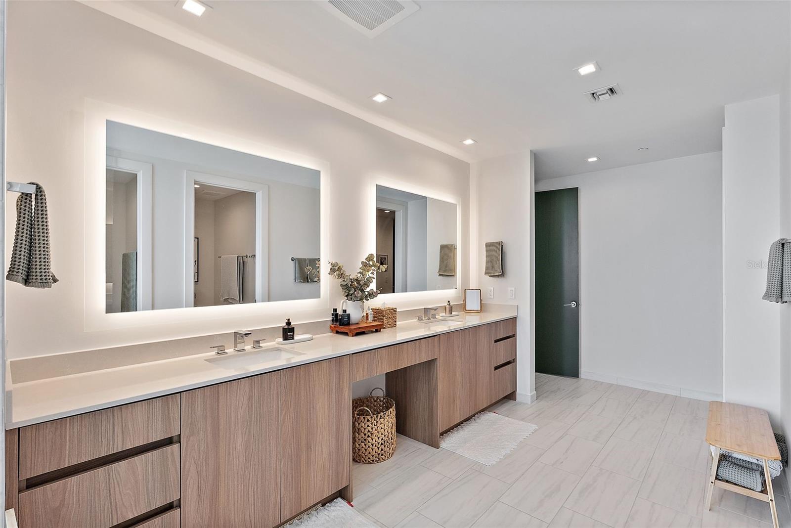 MARINA POINTE EAST A CONDOMINIUM - Residential