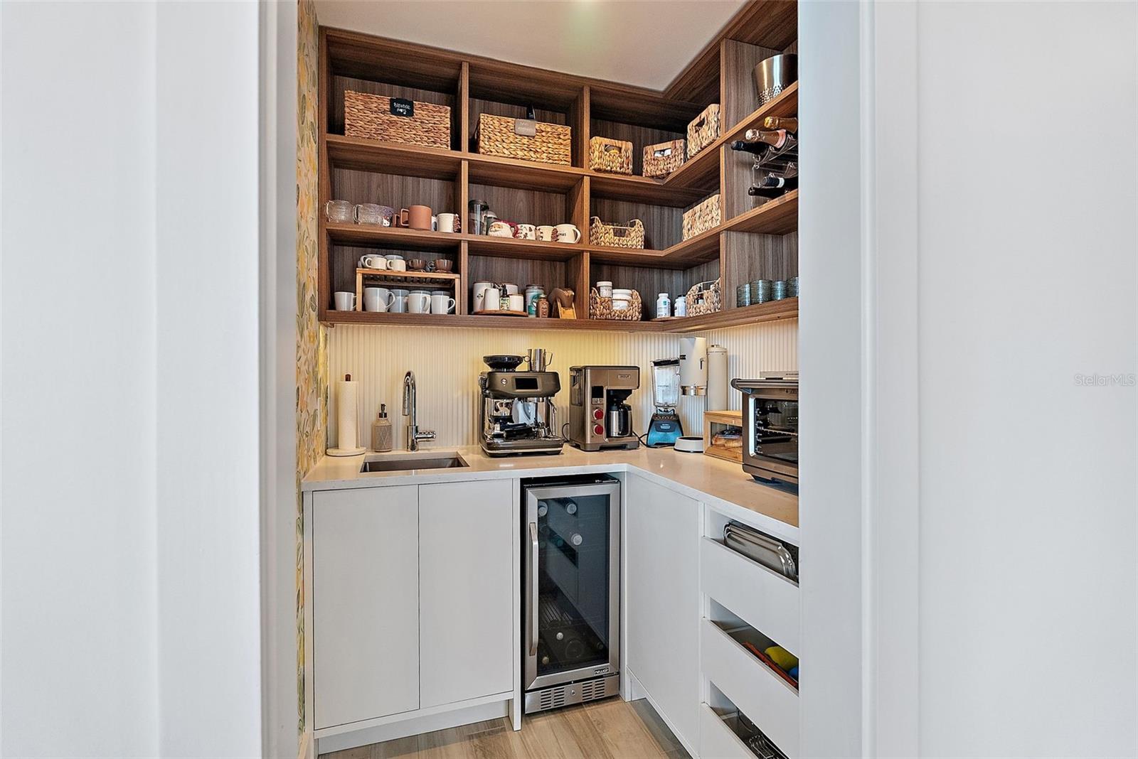 MARINA POINTE EAST A CONDOMINIUM - Residential