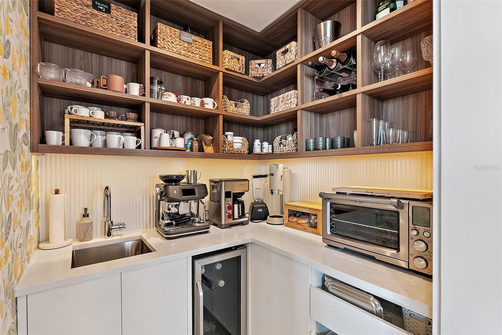 MARINA POINTE EAST A CONDOMINIUM - Residential