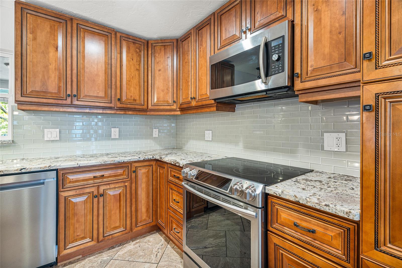 BENT TREE VILLAGE - Residential