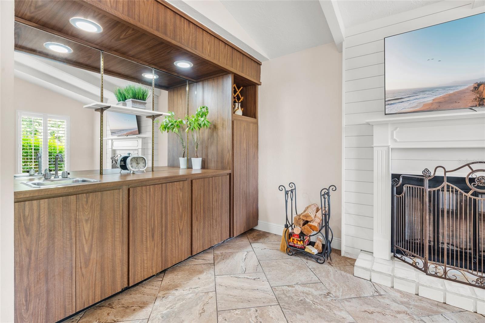 BENT TREE VILLAGE - Residential