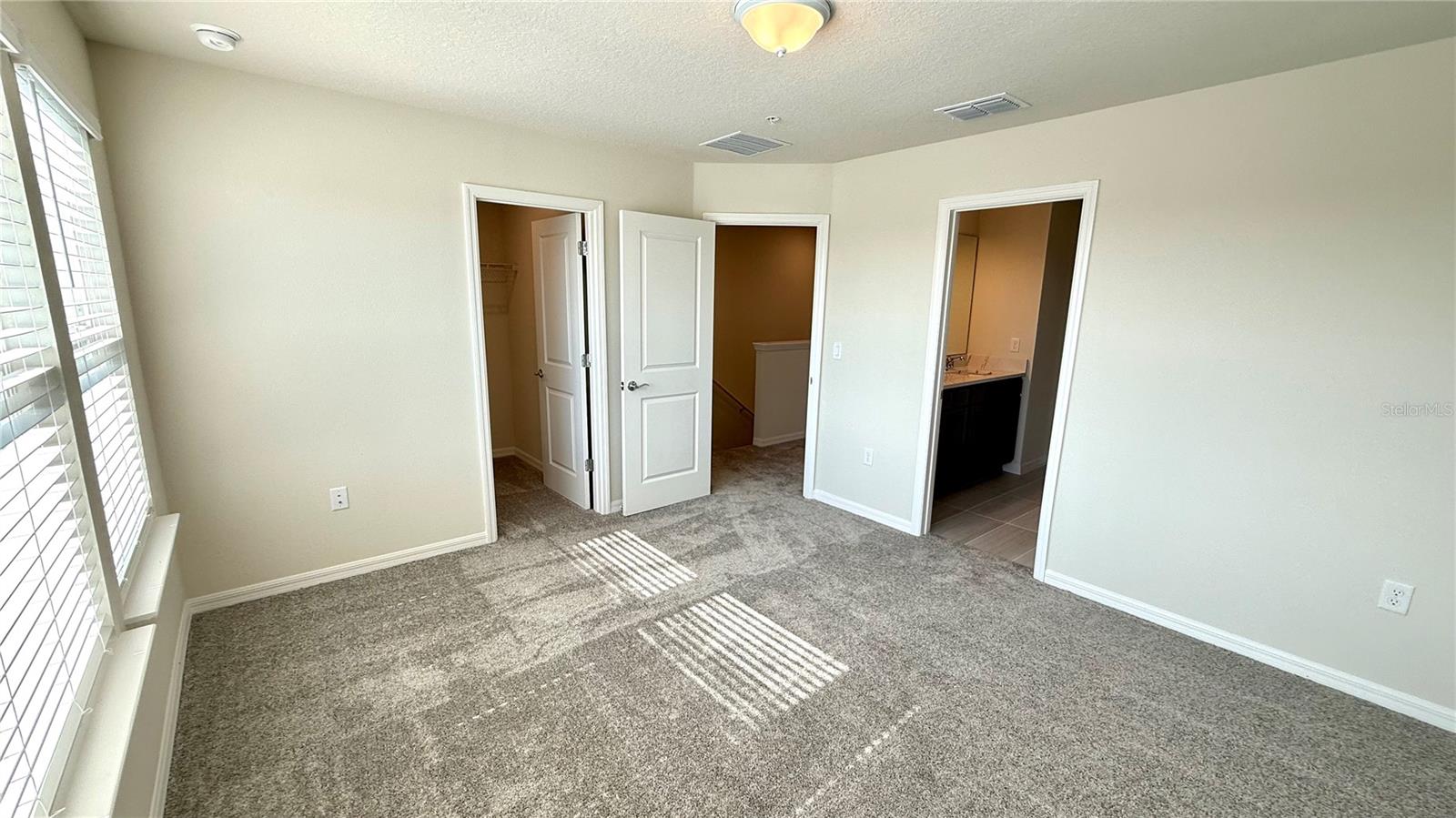 PARKSIDE TRAILS - Residential Lease