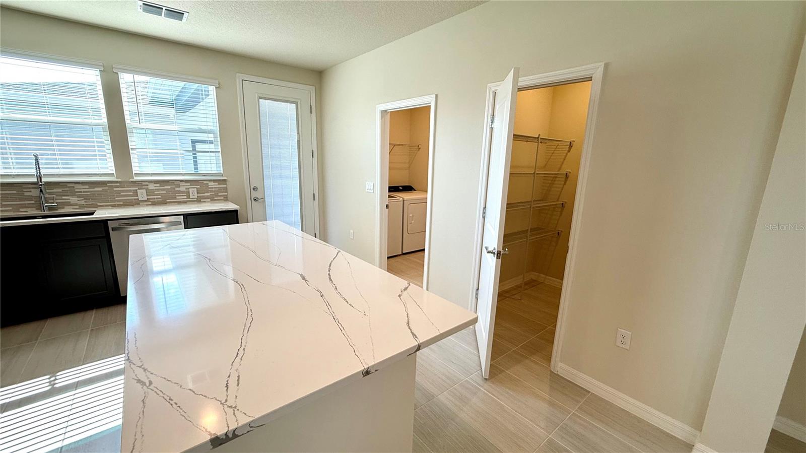 PARKSIDE TRAILS - Residential Lease