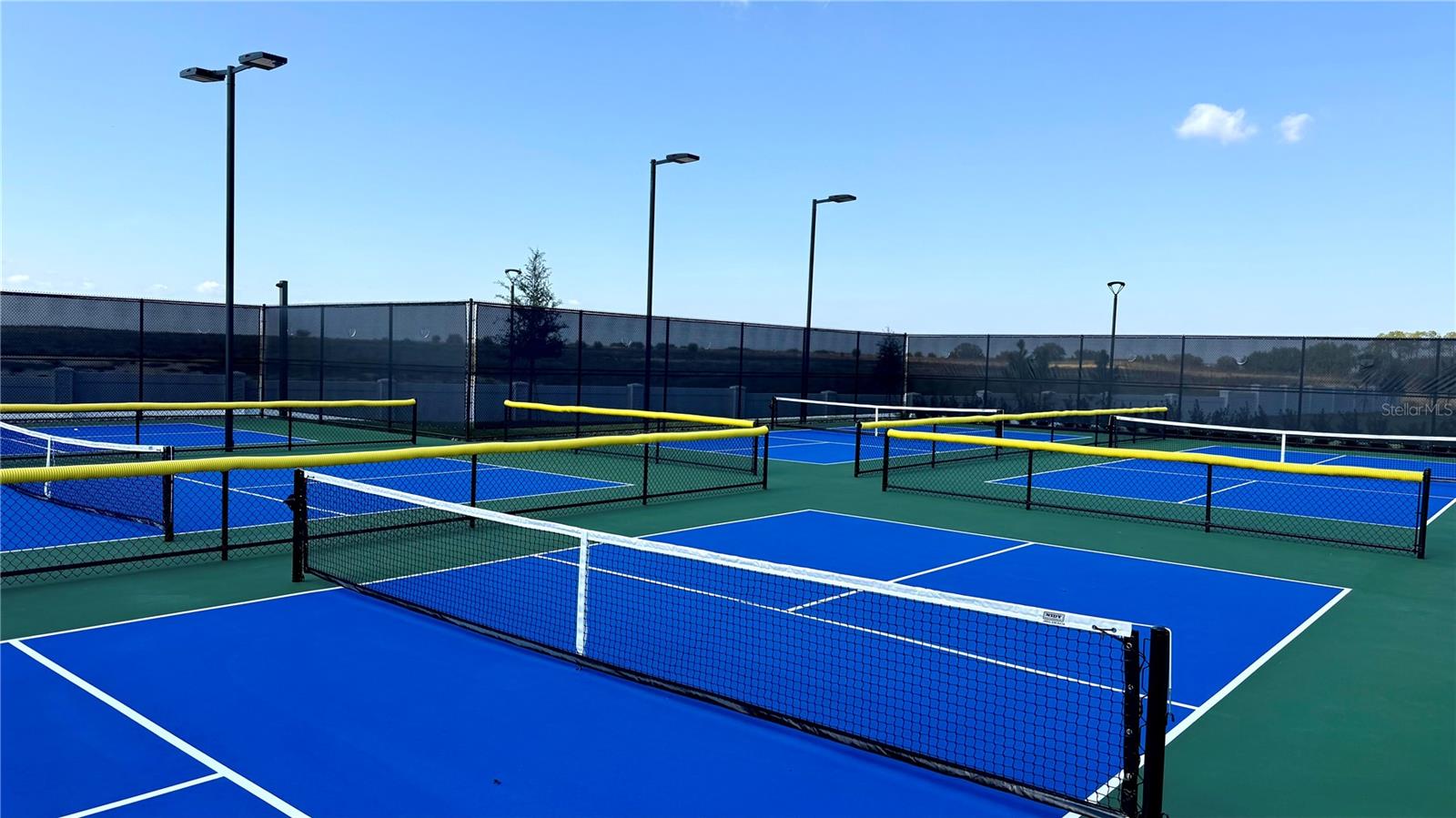 PARKSIDE TRAILS - Residential Lease