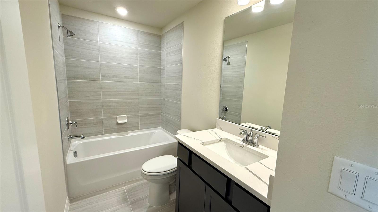 PARKSIDE TRAILS - Residential Lease