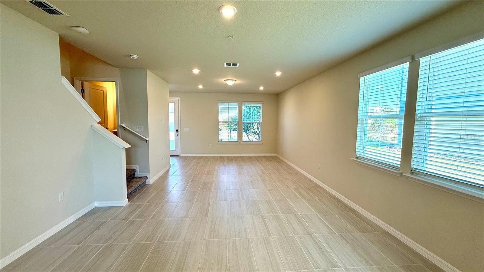 PARKSIDE TRAILS - Residential Lease