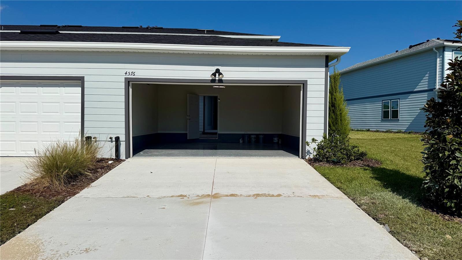 PARKSIDE TRAILS - Residential Lease