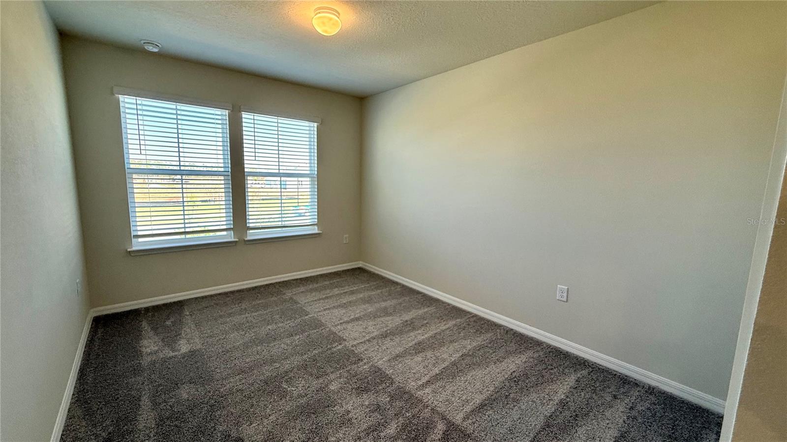 PARKSIDE TRAILS - Residential Lease