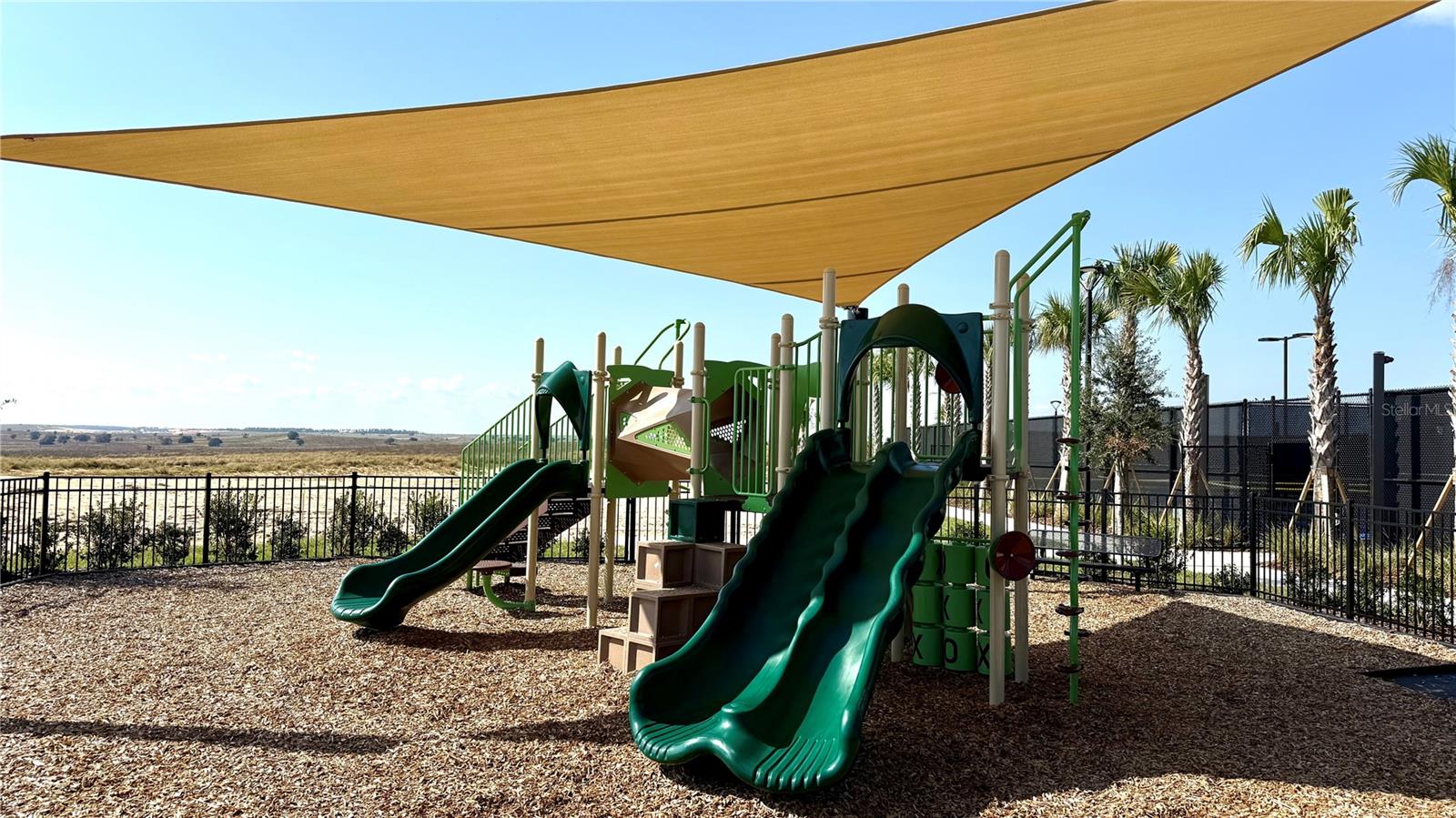 PARKSIDE TRAILS - Residential Lease