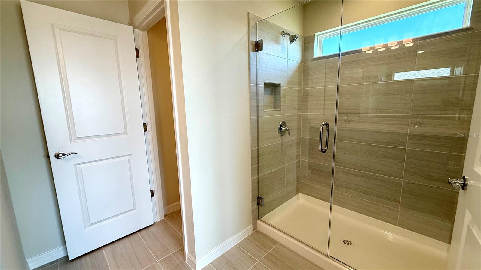 PARKSIDE TRAILS - Residential Lease