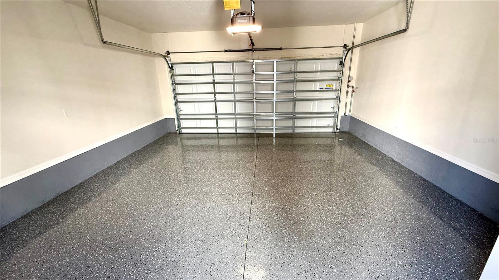 PARKSIDE TRAILS - Residential Lease