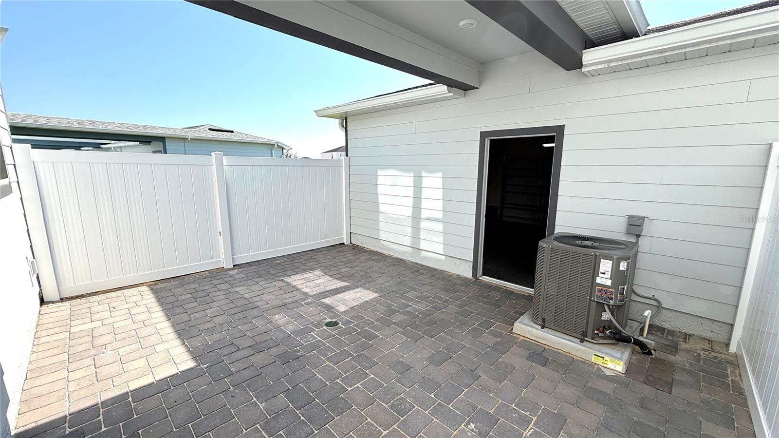 PARKSIDE TRAILS - Residential Lease