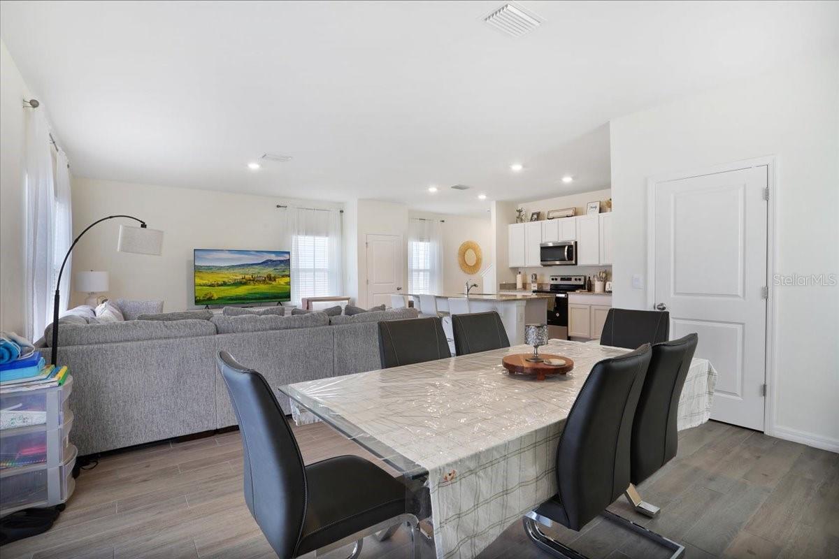 OAKS PRESERVE PH 1 PB 37 PG 66 - Residential