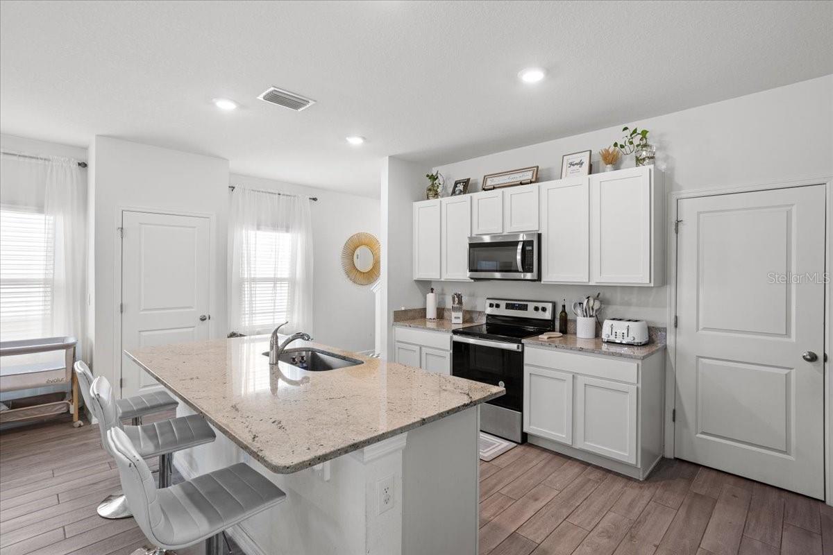 OAKS PRESERVE PH 1 PB 37 PG 66 - Residential