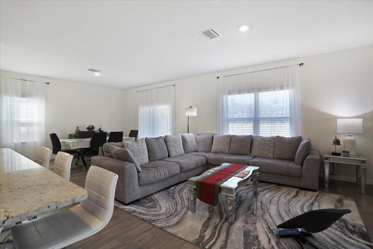 OAKS PRESERVE PH 1 PB 37 PG 66 - Residential