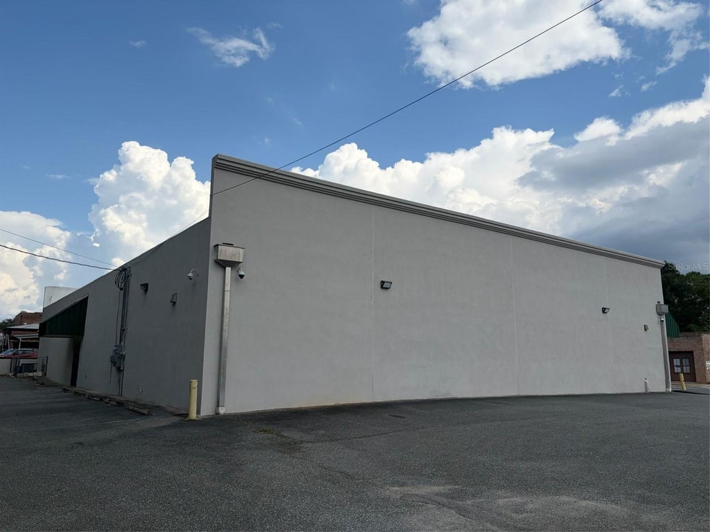 Photo of 218 W Jefferson Street, Quincy, FL 32351 (MLS # O6436883)
