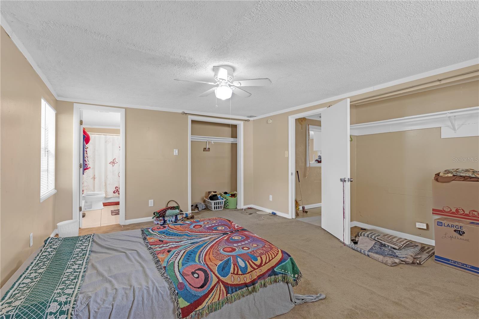 1506 E POINSETTIA AVENUE