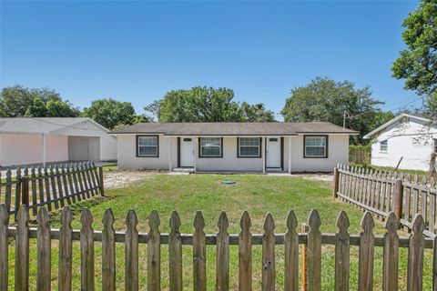 Photo of 8703 Navajo Avenue, Tampa, FL 33637 (MLS # TB8507396)