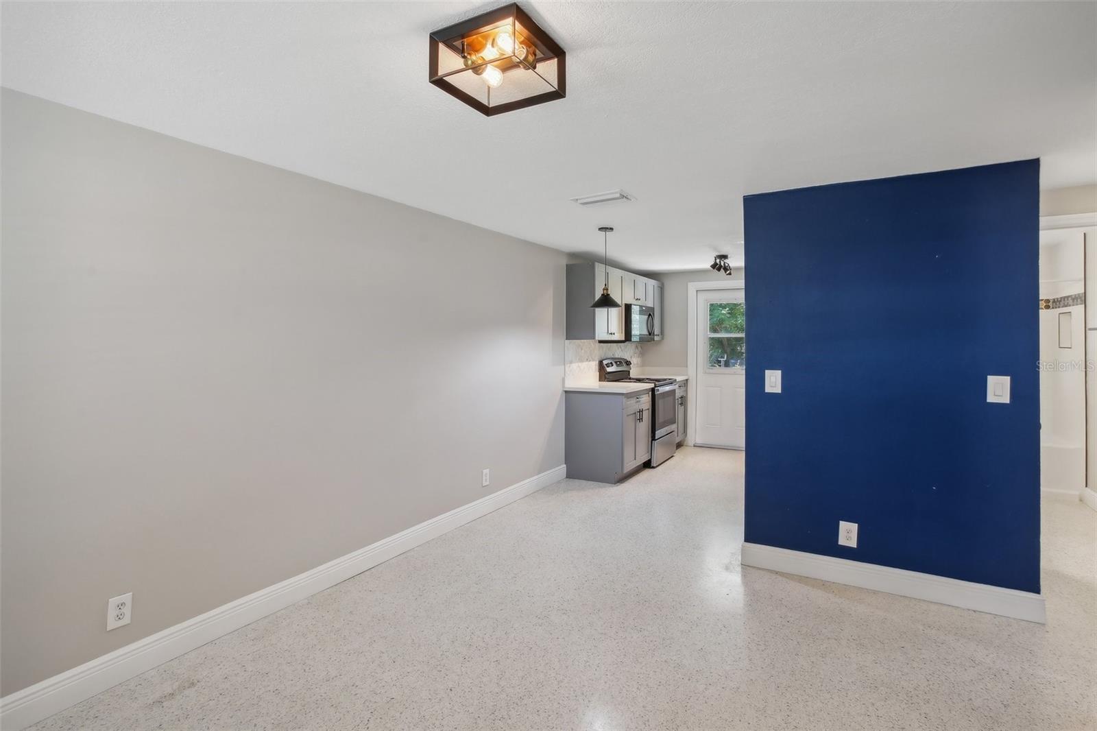 DAVIS TERRACE - Residential Income