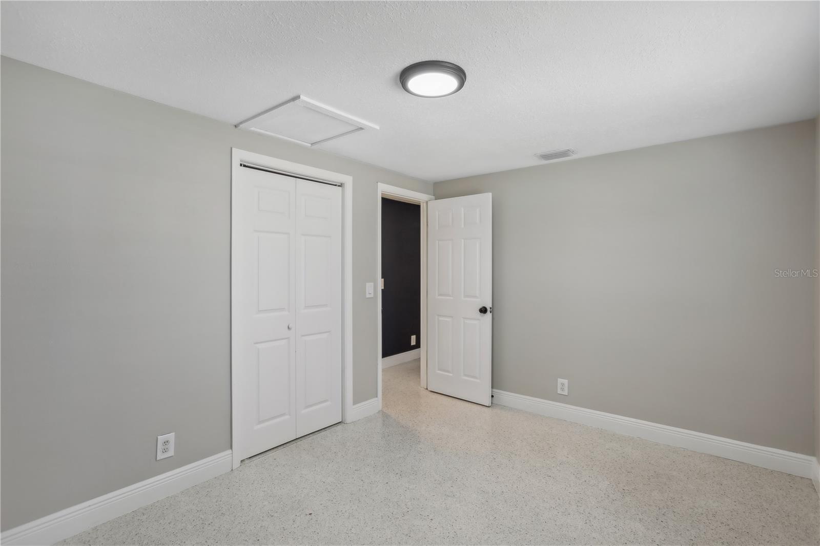DAVIS TERRACE - Residential Income